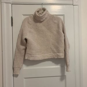 Madewell XS crop turtleneck sweater